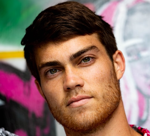 Headshot 10
