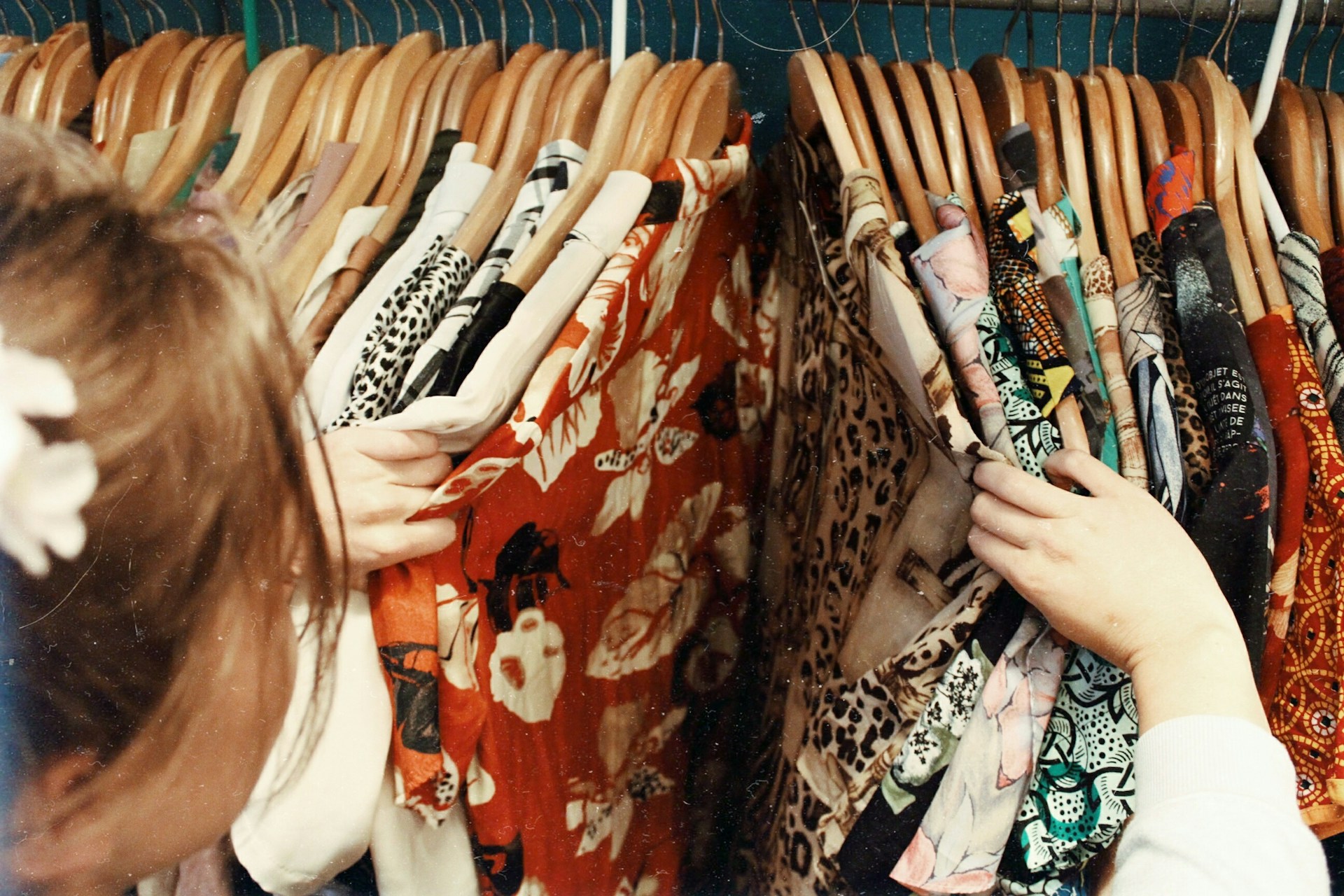 Adapting to Recommerce: A Sustainable Shift in Retail Dynamics